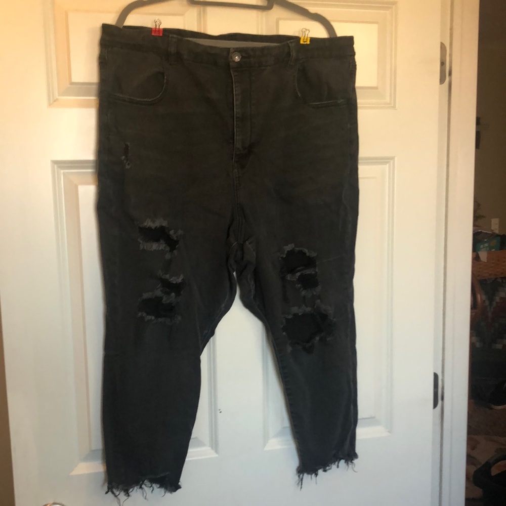 AE black curvy super hi-rise jogging crop. Size 24S